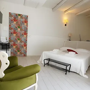Re Bafè , Syracuse Italia