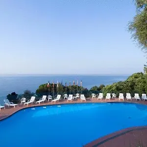 El Chico 4*, Varazze Italia